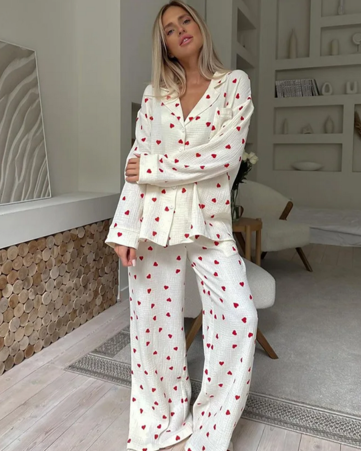 Amarie – Pyjama à cœurs – T-shirt à manches longues et pantalon