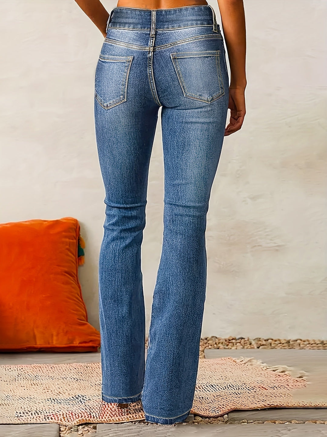 Aya - Elegant Fitted Jeans