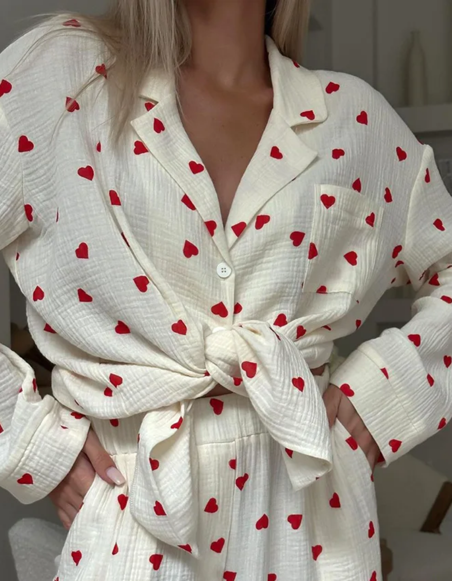 Amarie – Pyjama à cœurs – T-shirt à manches longues et pantalon