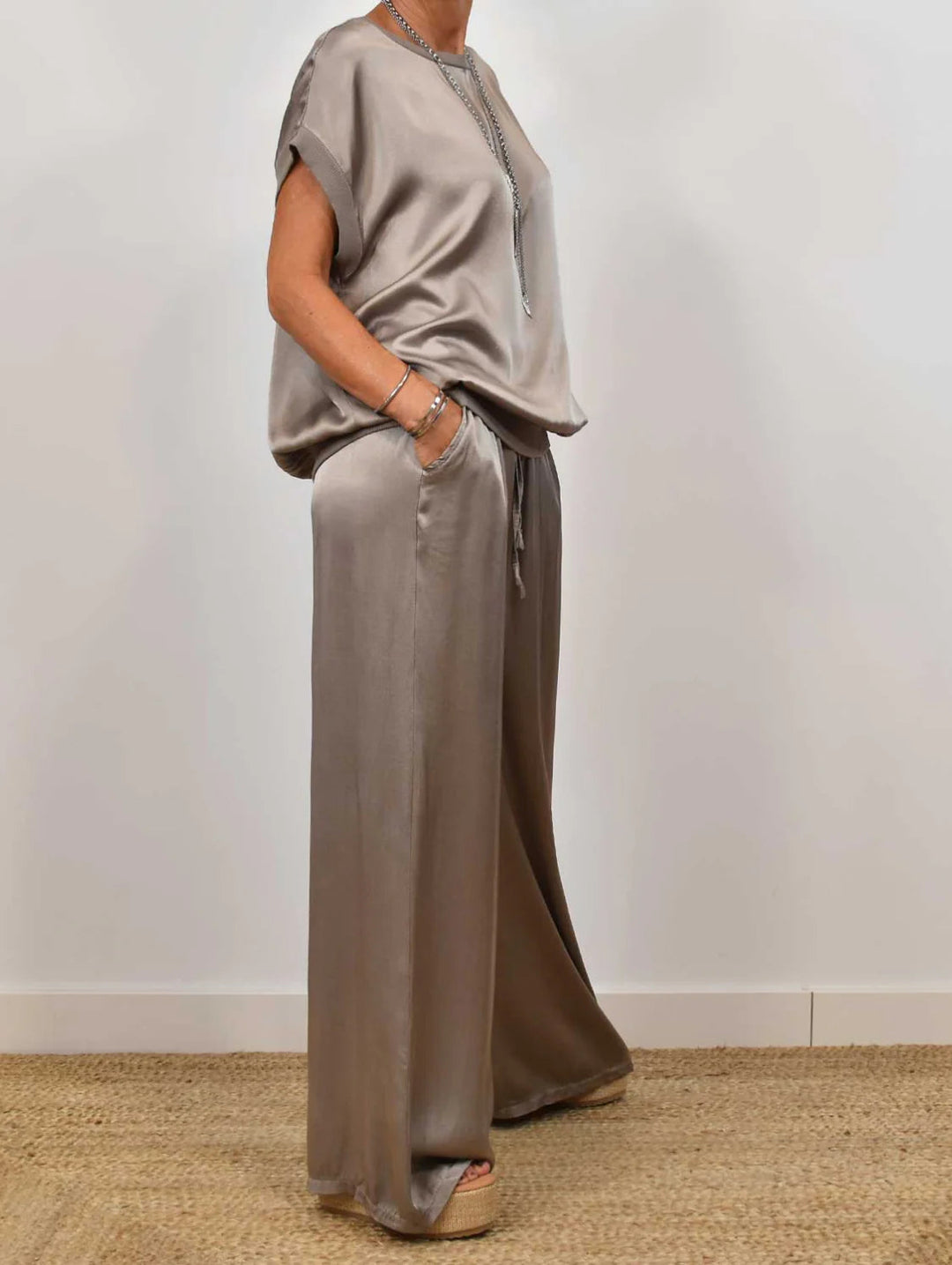 Isla - Effortless Silk Lounge Set