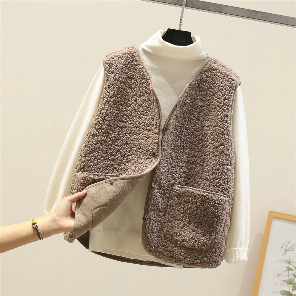 Colette - Elegant Fleece Layering Vest