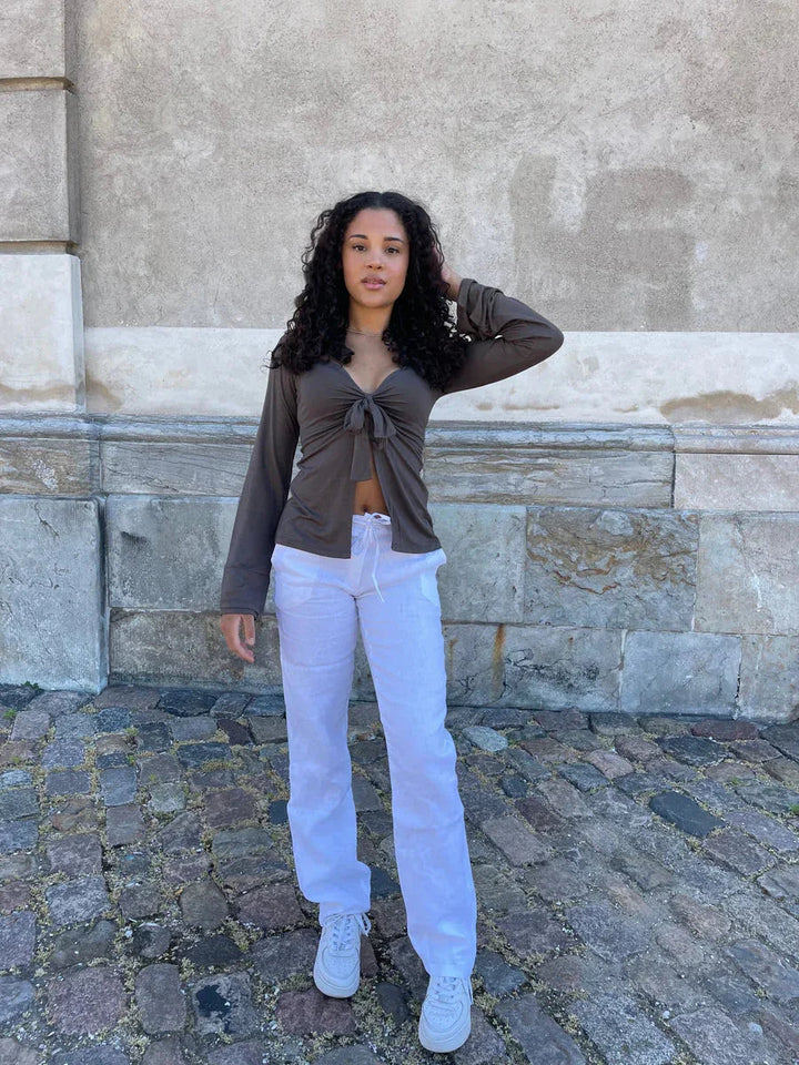 Merle – Blouse élégante avec détail de nœud