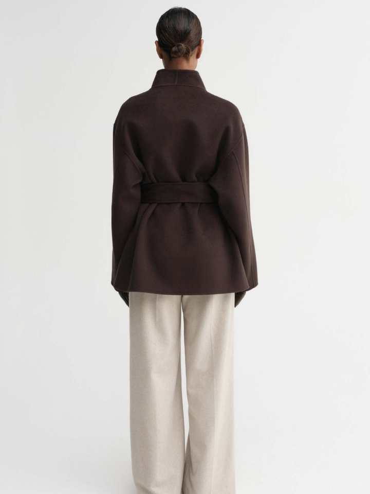 Marceline – Manteau en forme de cape