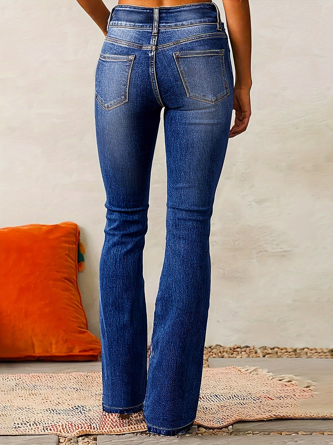 Aya - Elegant Fitted Jeans